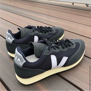 Veja Rio Branco Sneakers